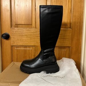 NIB Urban Revivo stretch boot sz 8
